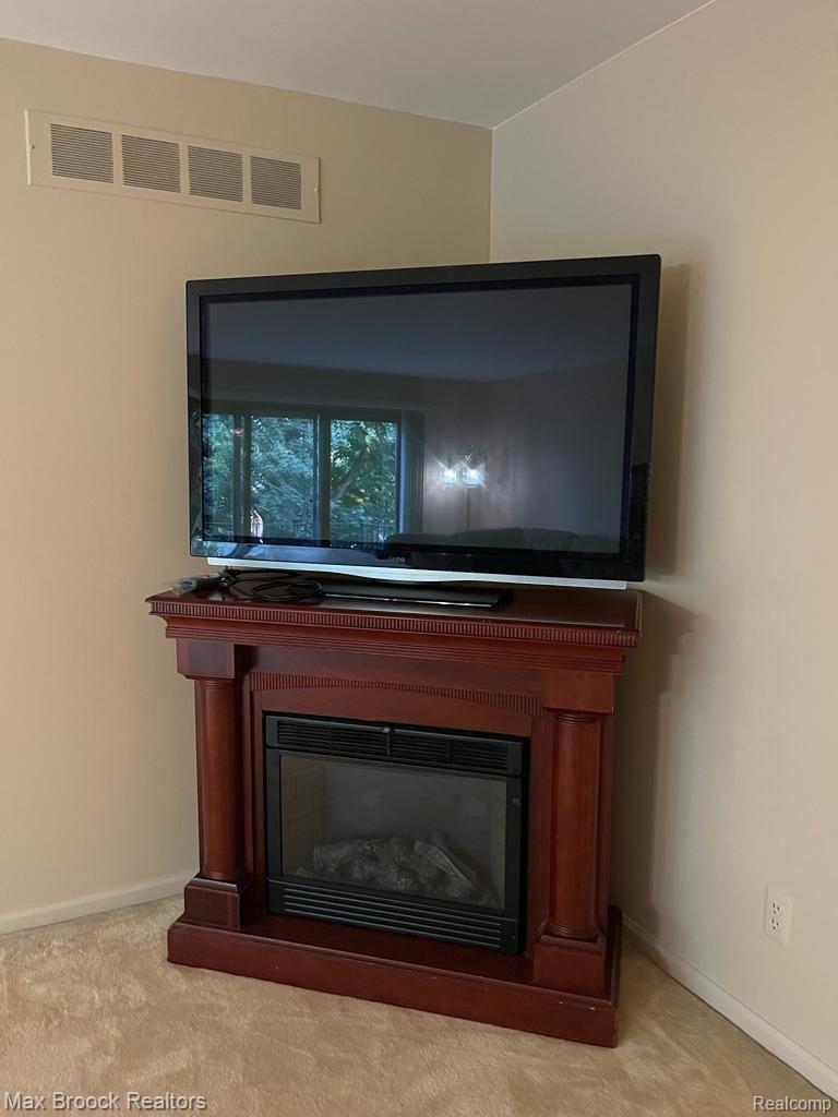 2425 MULBERRY Square 46