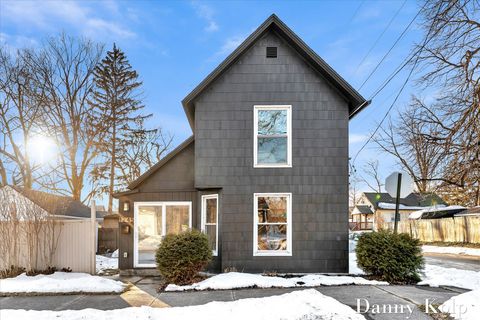 1245 Paris Avenue NE Grand Rapids City MI 49505