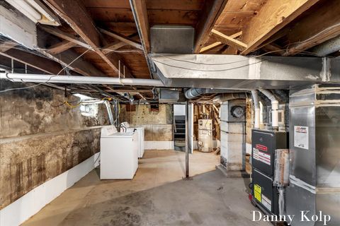 Tiny photo for 1245 Paris Avenue NE, Grand Rapids City, MI 49505 (MLS # 65026005998)