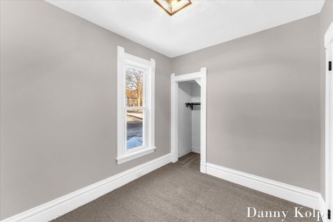 Tiny photo for 1245 Paris Avenue NE, Grand Rapids City, MI 49505 (MLS # 65026005998)