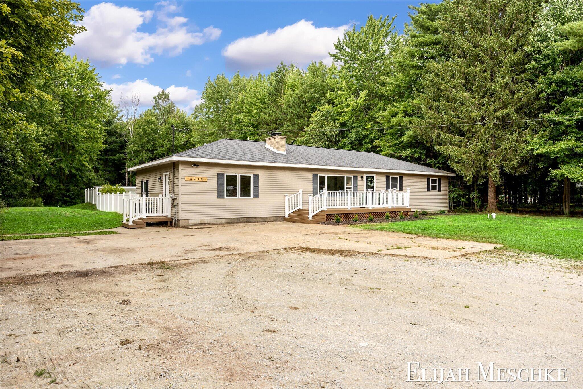 3240 E Riley Thompson Road