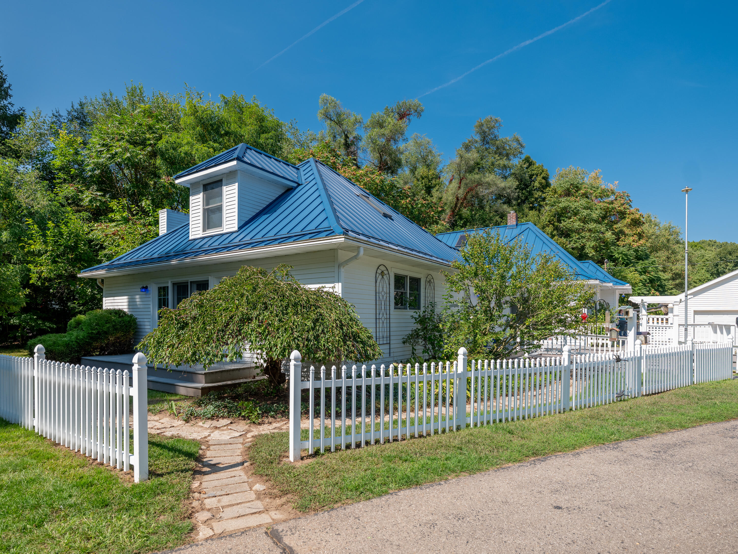 55622 Red Arrow Highway