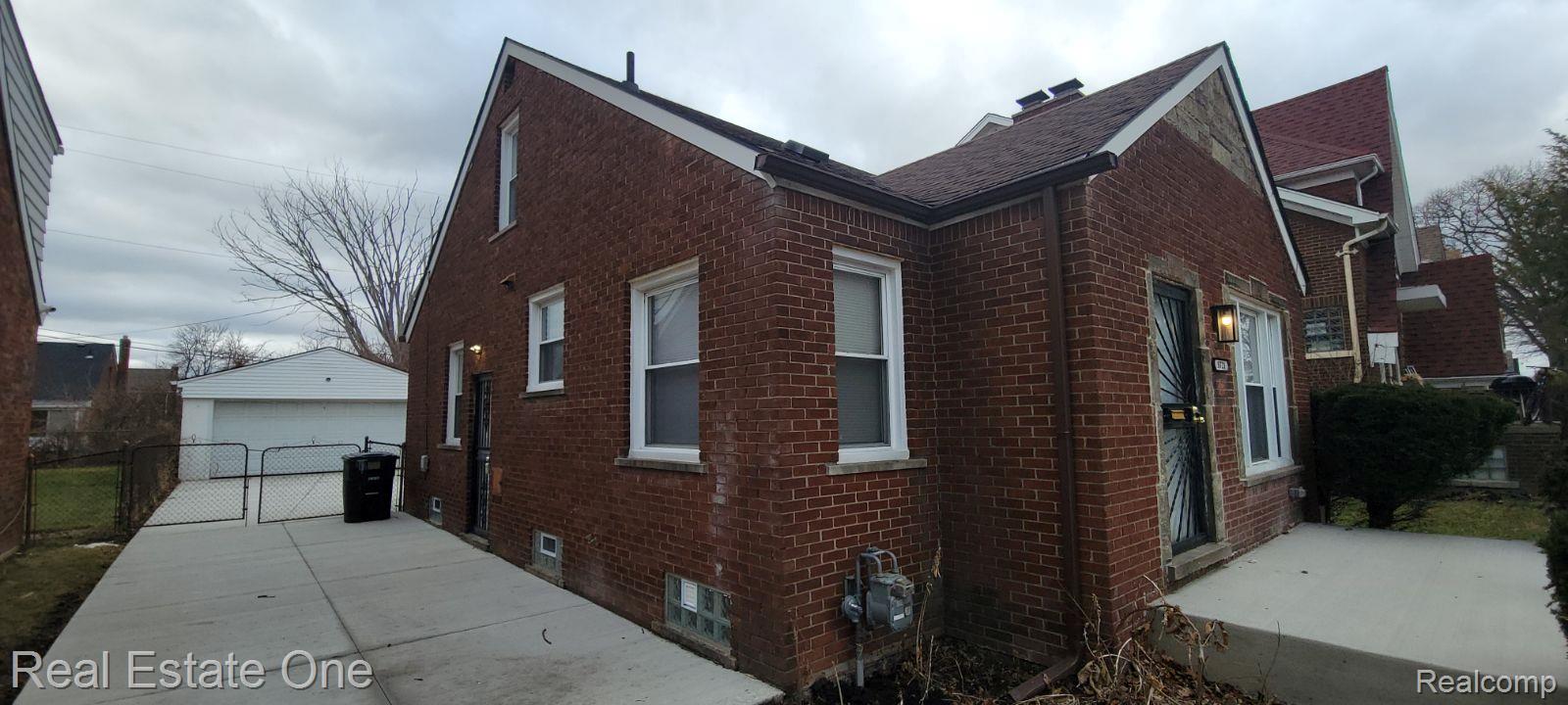 5721 Somerset Avenue