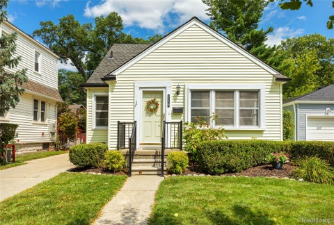 Photo for 716 Maplegrove Avenue