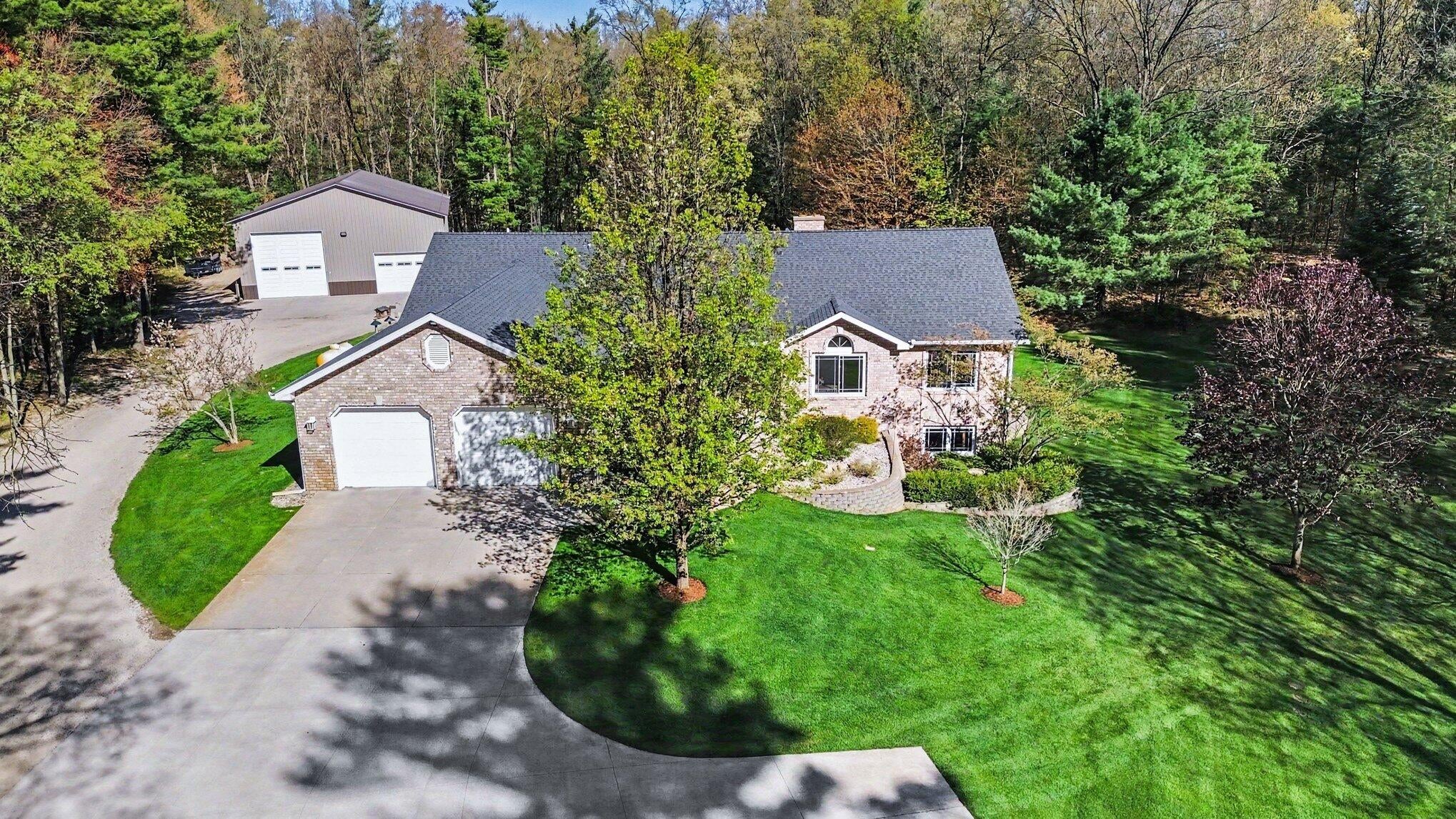 11010 Lincoln Lake Road NE