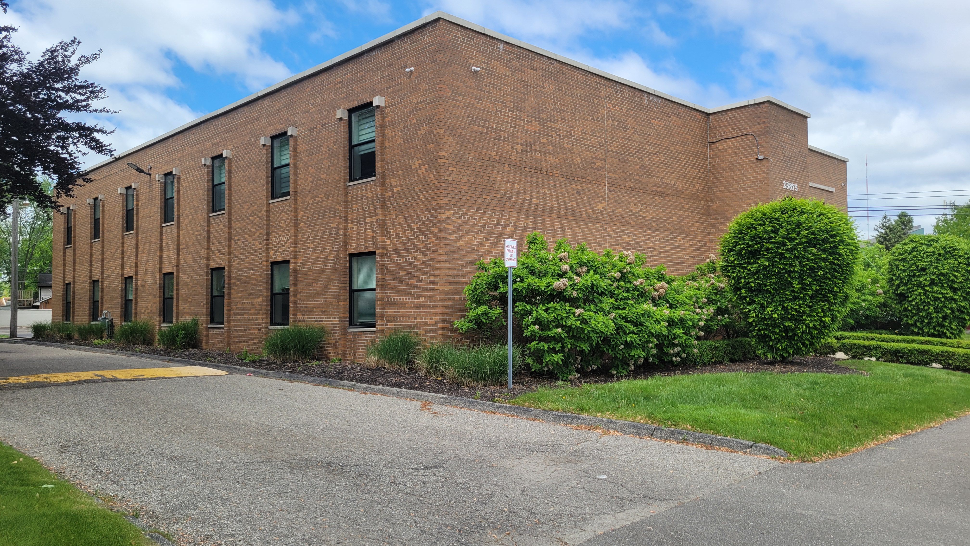 23875 NORTHWESTERN Highway #A & or #B