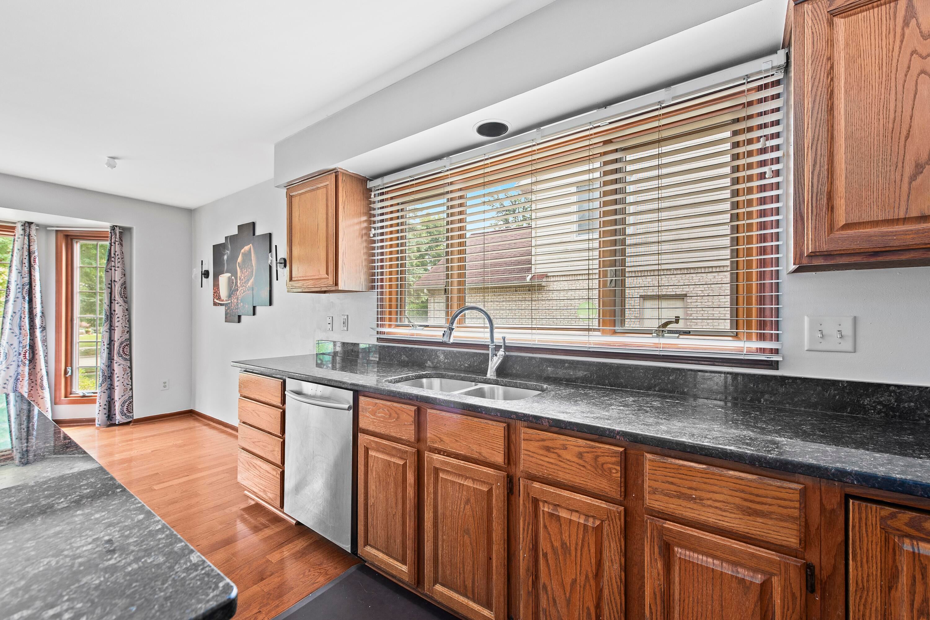 4877 Davis Court
