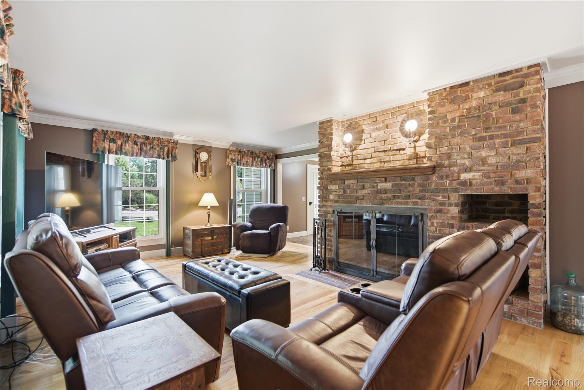 6535 Settlement Square