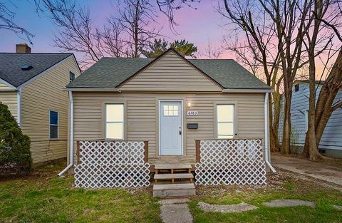 6783 Chalmers Avenue Warren City MI 48091