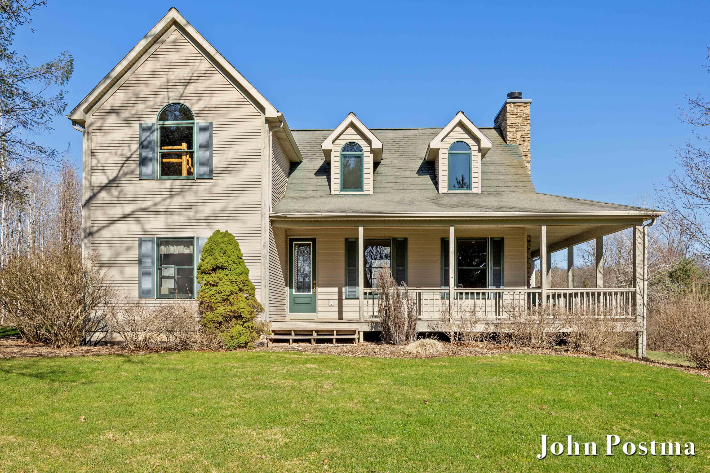 2975 Egypt Valley NE