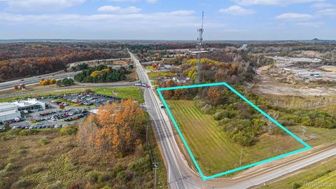 8815 E HOLLY Road Springfield Charter Township MI 48442