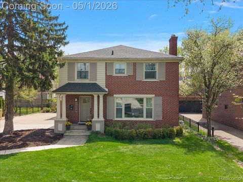 1004 Wimbleton Drive Birmingham City MI 48009