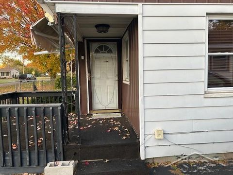 Tiny photo for 612 S 31st Street, Buena Vista Charter Township, MI 48601 (MLS # 61050193474)