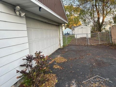 Tiny photo for 612 S 31st Street, Buena Vista Charter Township, MI 48601 (MLS # 61050193474)