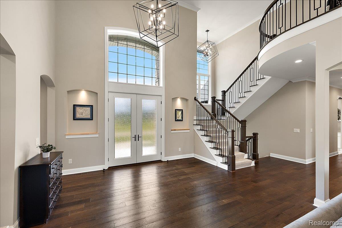 6301 Bridle Path