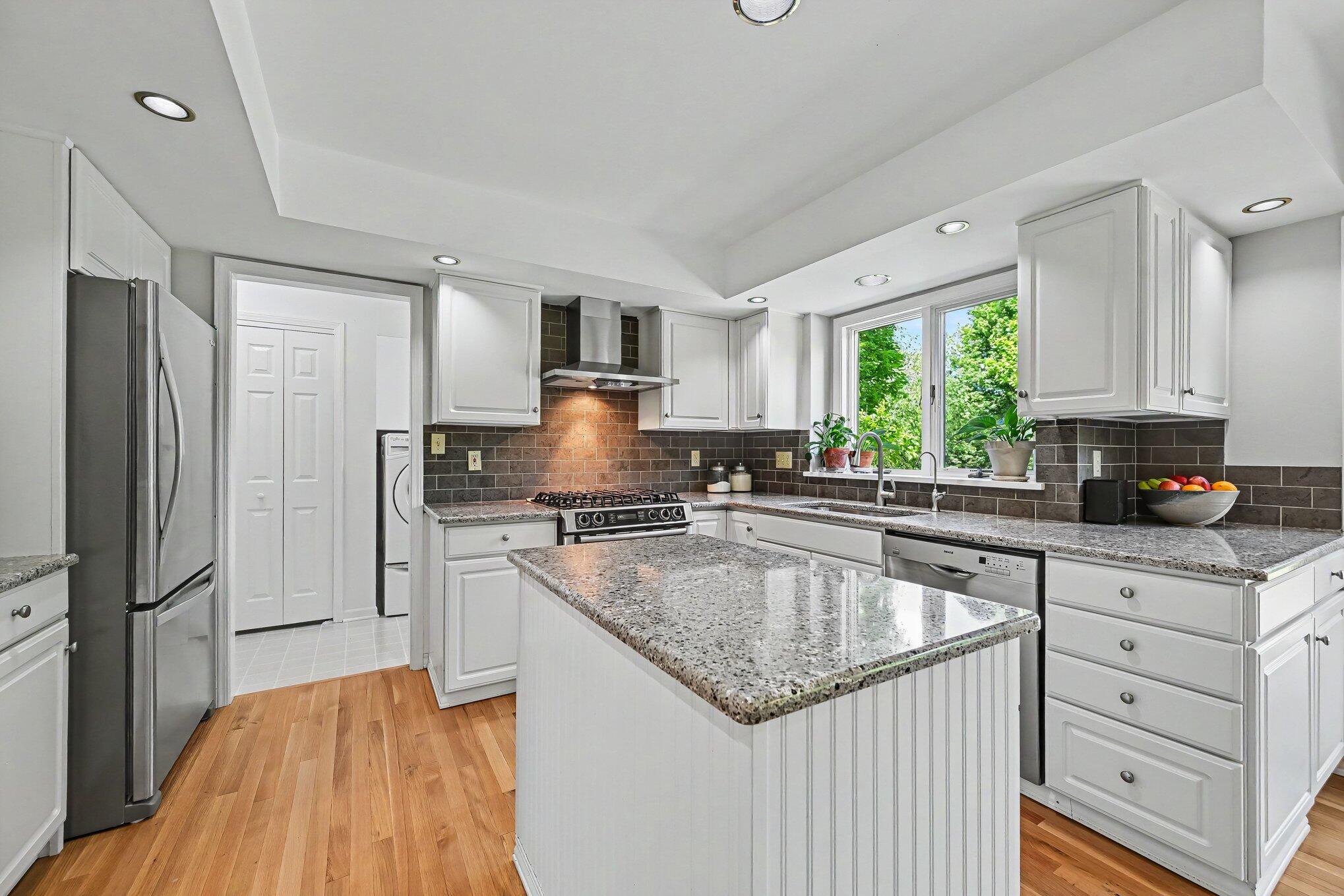 1964 Oakview Drive #30