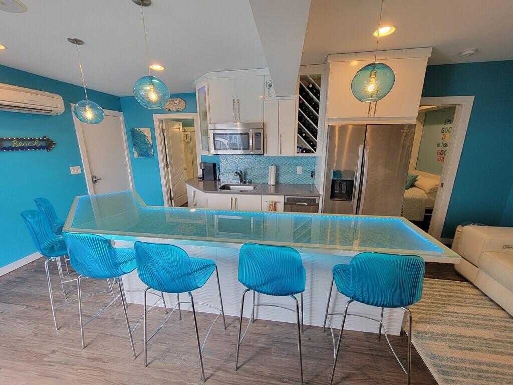 19 Lighthouse Point