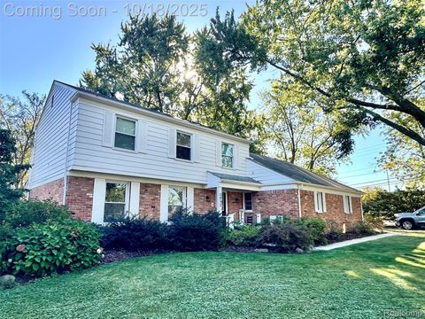 2993 Aldgate Drive Bloomfield Hills City MI 48304