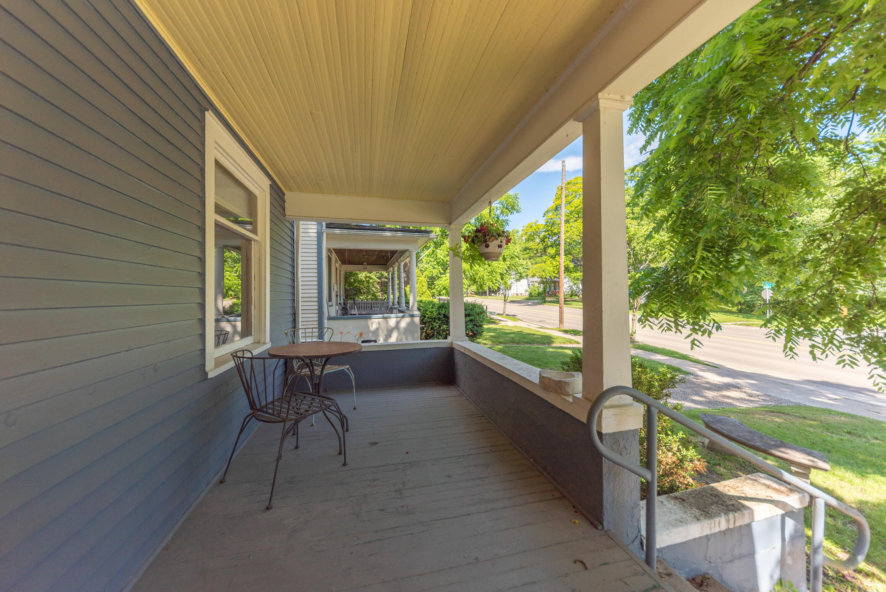 1123 W Huron Street
