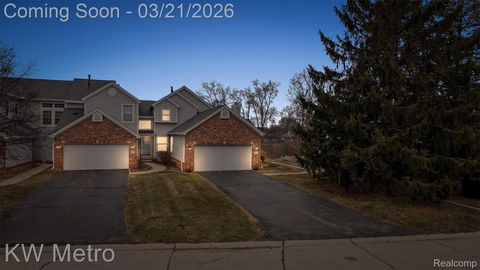 5914 Creekside Drive 78 Troy City MI 48085