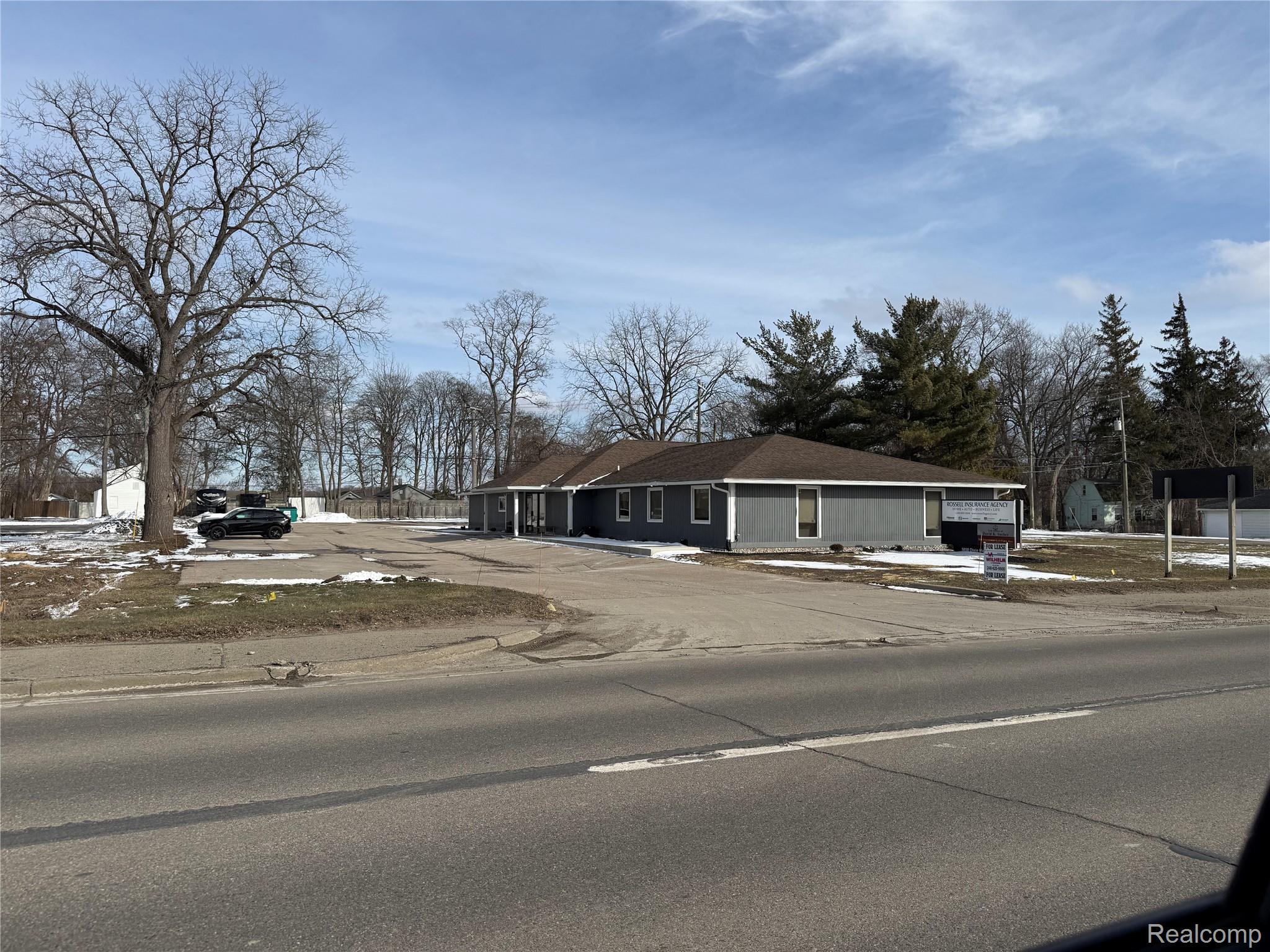 5850 DIXIE Highway B