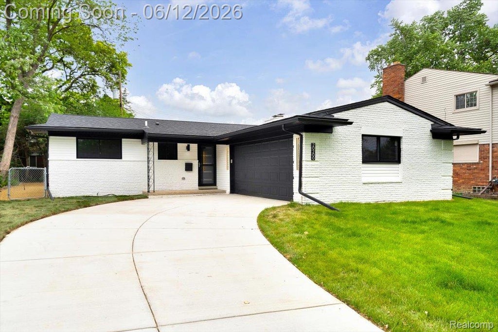 Photo of 20200 Brookshire Street, Southfield City, MI 48076 (MLS # 20261042114)