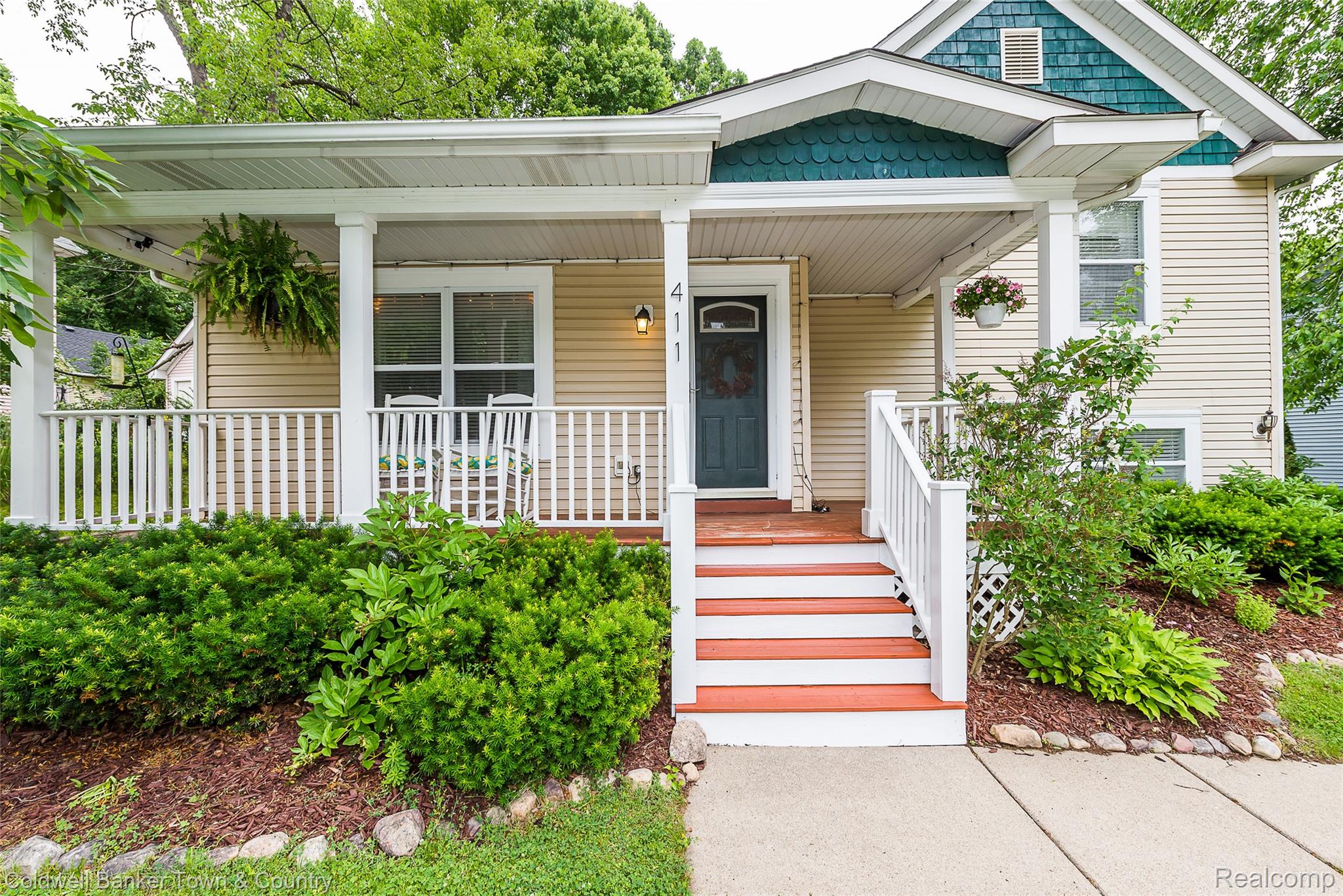 411 Springwell Lane