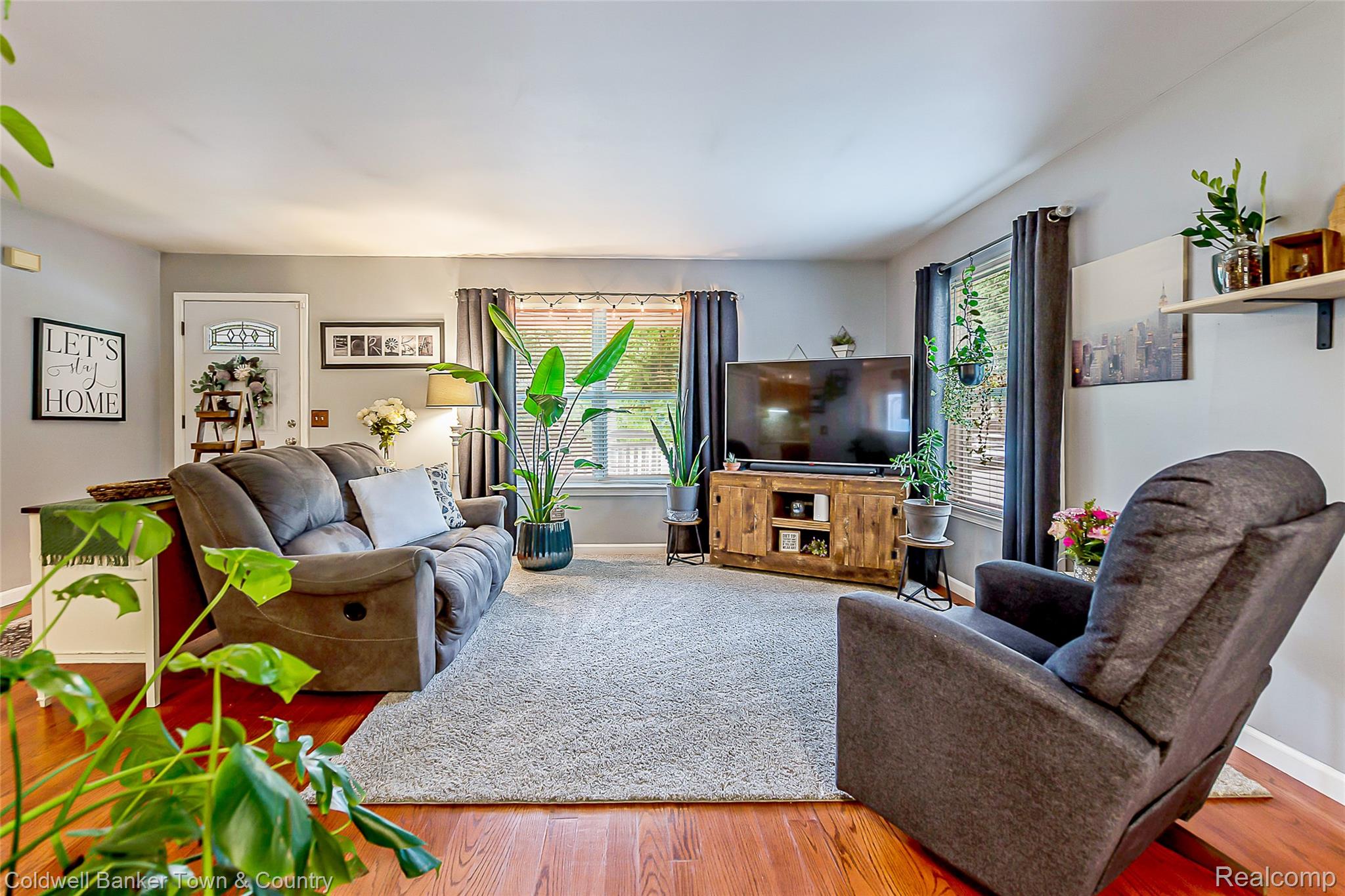 411 Springwell Lane