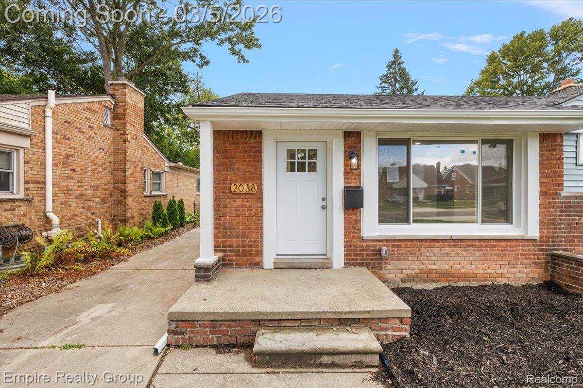 2038 Detroit Street