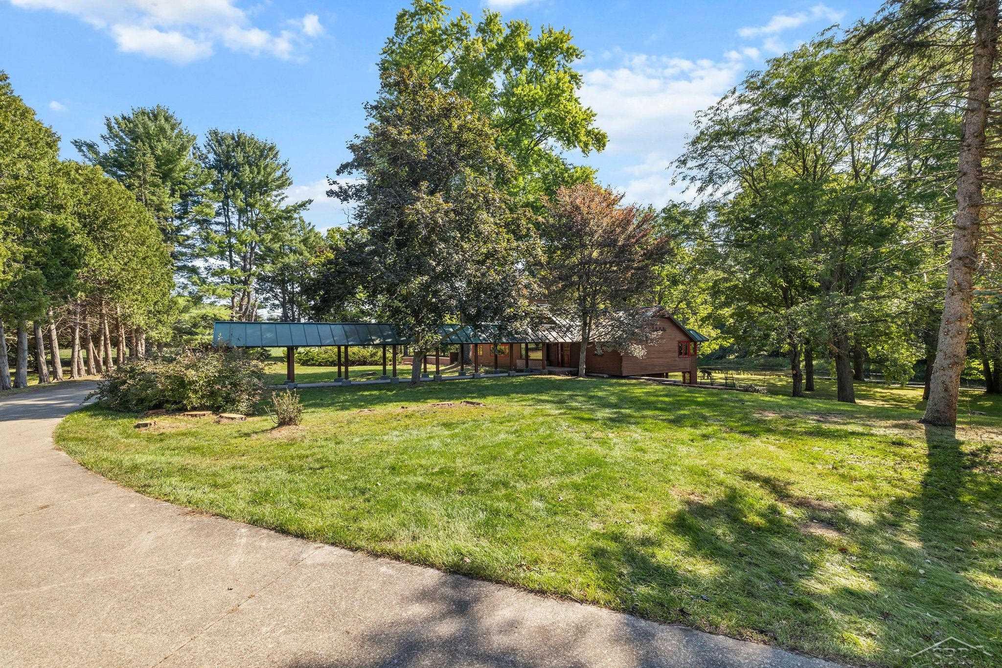 458/456 E Chippewa River Road