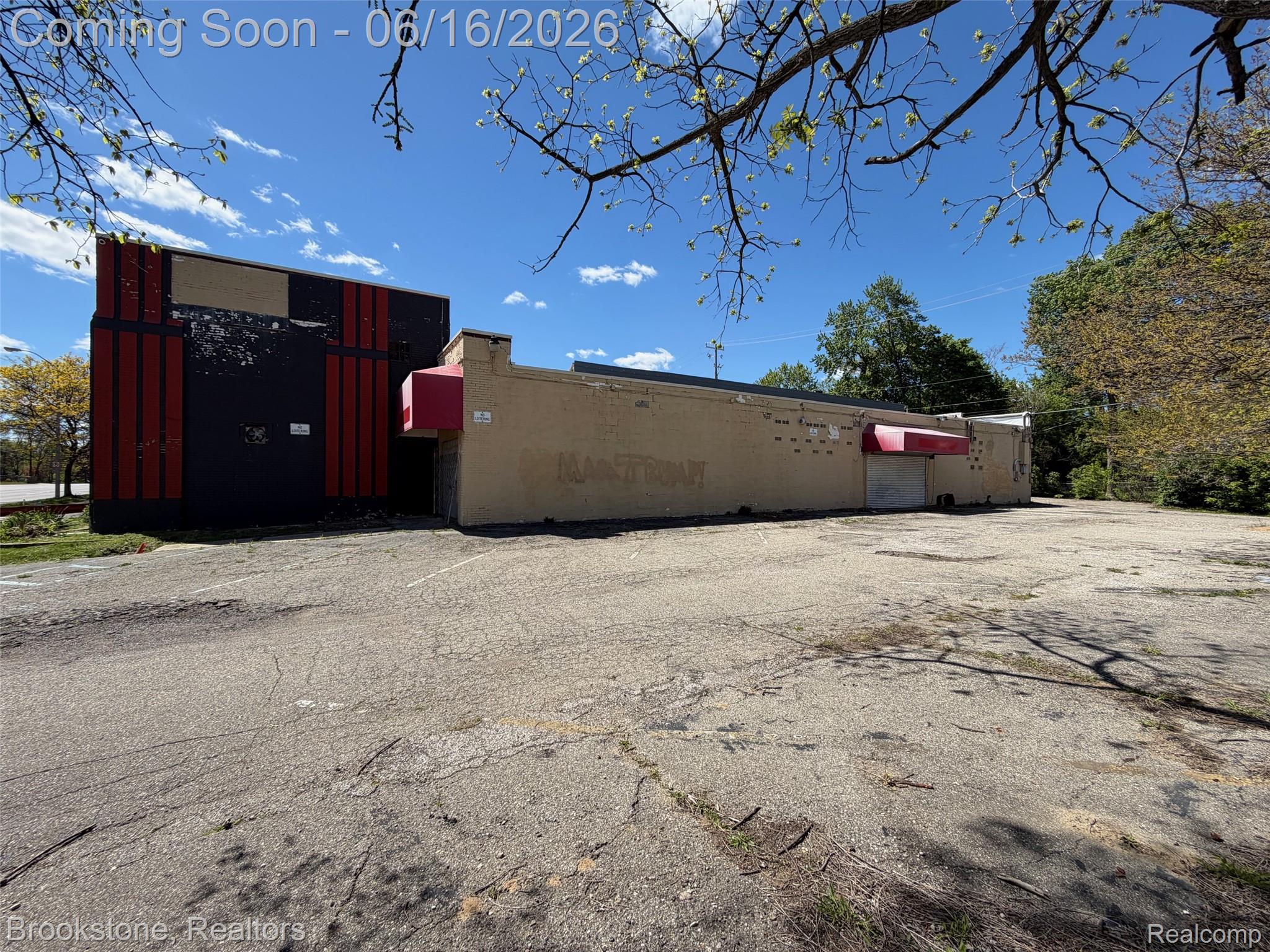 600 W Huron Street
