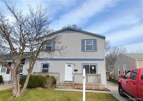 21840 Cunningham Avenue Warren City MI 48091