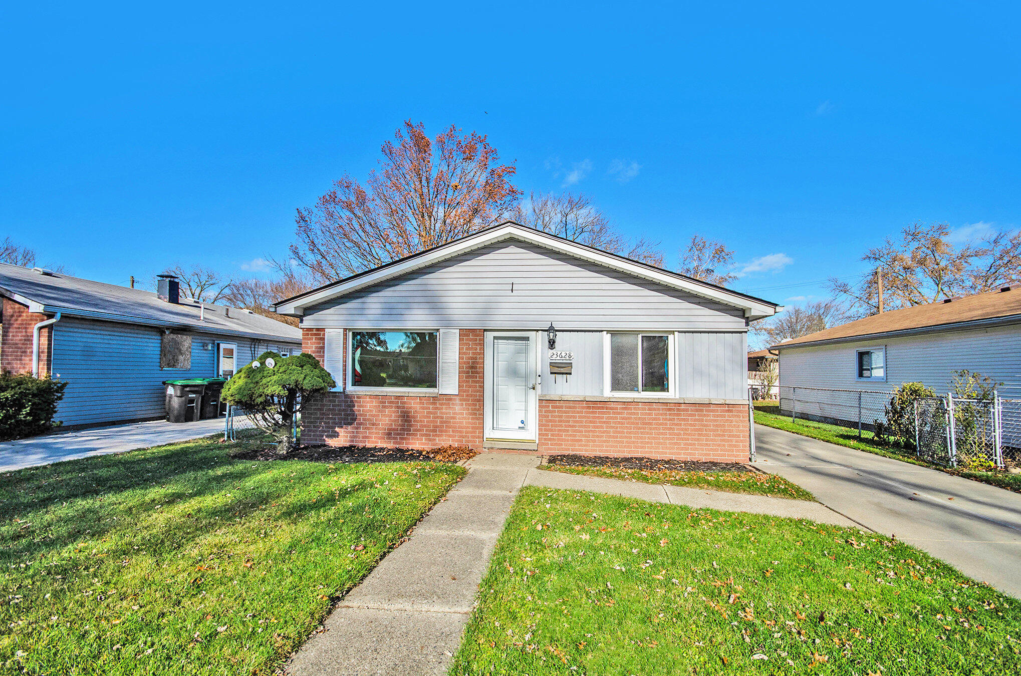 23628 Champaign Street