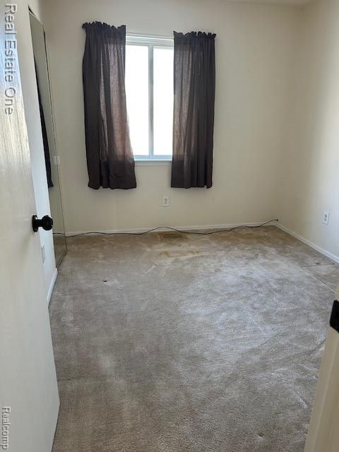 Tiny photo for 942 Hogarth Avenue, Waterford Charter Township, MI 48328 (MLS # 20261009909)