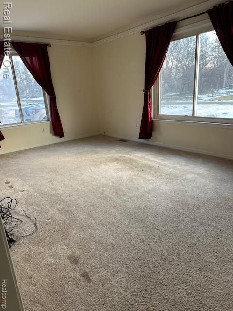 Tiny photo for 942 Hogarth Avenue, Waterford Charter Township, MI 48328 (MLS # 20261009909)