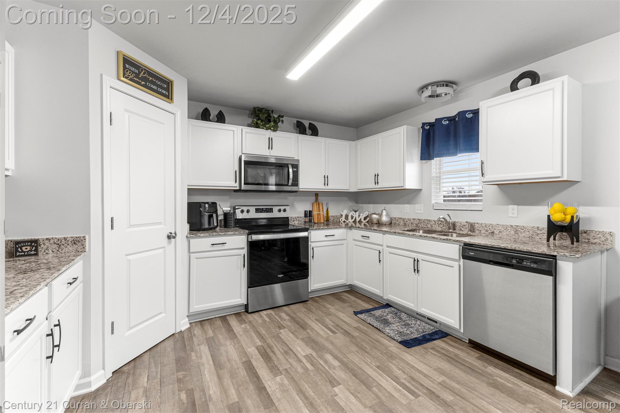 10851 Lakeview Drive