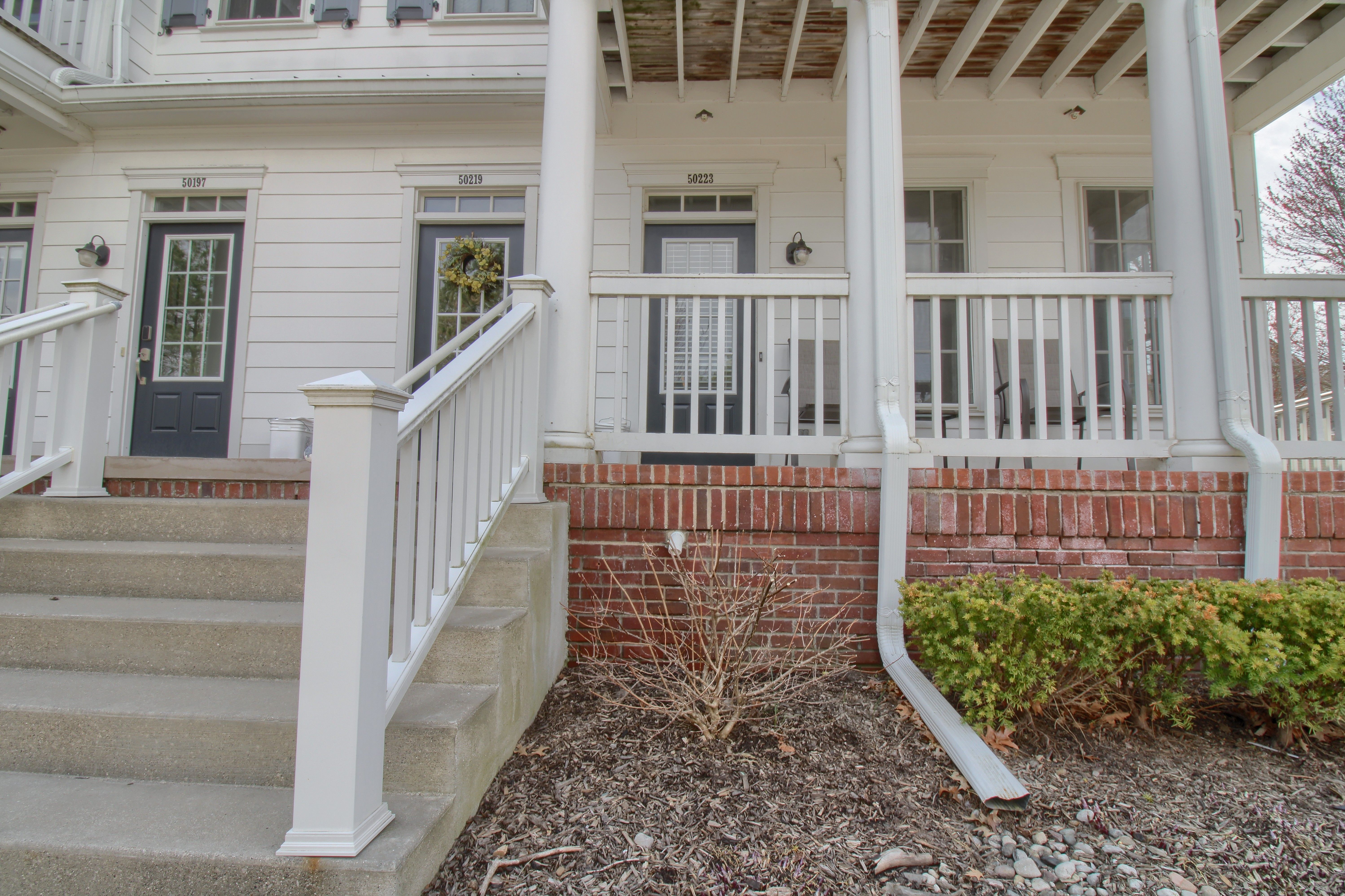 50223 Monroe St.