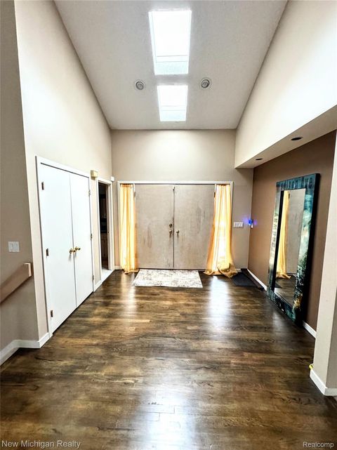 Tiny photo for 3989 S Shore Drive, Commerce Charter Township, MI 48382 (MLS # 20261016491)