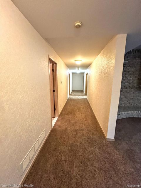 Tiny photo for 3989 S Shore Drive, Commerce Charter Township, MI 48382 (MLS # 20261016491)