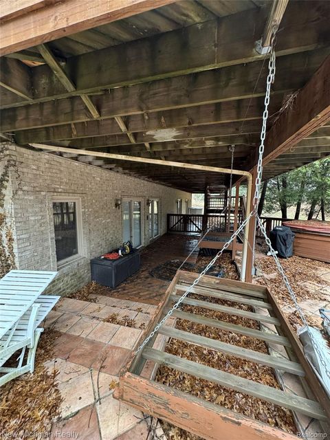 Tiny photo for 3989 S Shore Drive, Commerce Charter Township, MI 48382 (MLS # 20261016491)