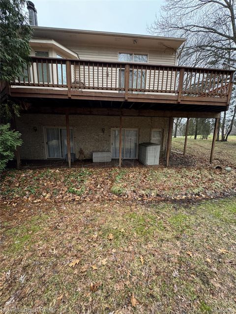 Tiny photo for 3989 S Shore Drive, Commerce Charter Township, MI 48382 (MLS # 20261016491)