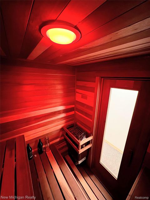 Tiny photo for 3989 S Shore Drive, Commerce Charter Township, MI 48382 (MLS # 20261016491)