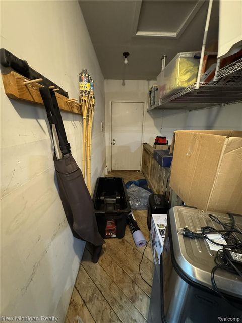 Tiny photo for 3989 S Shore Drive, Commerce Charter Township, MI 48382 (MLS # 20261016491)