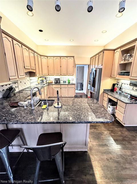 Tiny photo for 3989 S Shore Drive, Commerce Charter Township, MI 48382 (MLS # 20261016491)