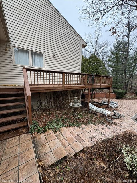 Tiny photo for 3989 S Shore Drive, Commerce Charter Township, MI 48382 (MLS # 20261016491)
