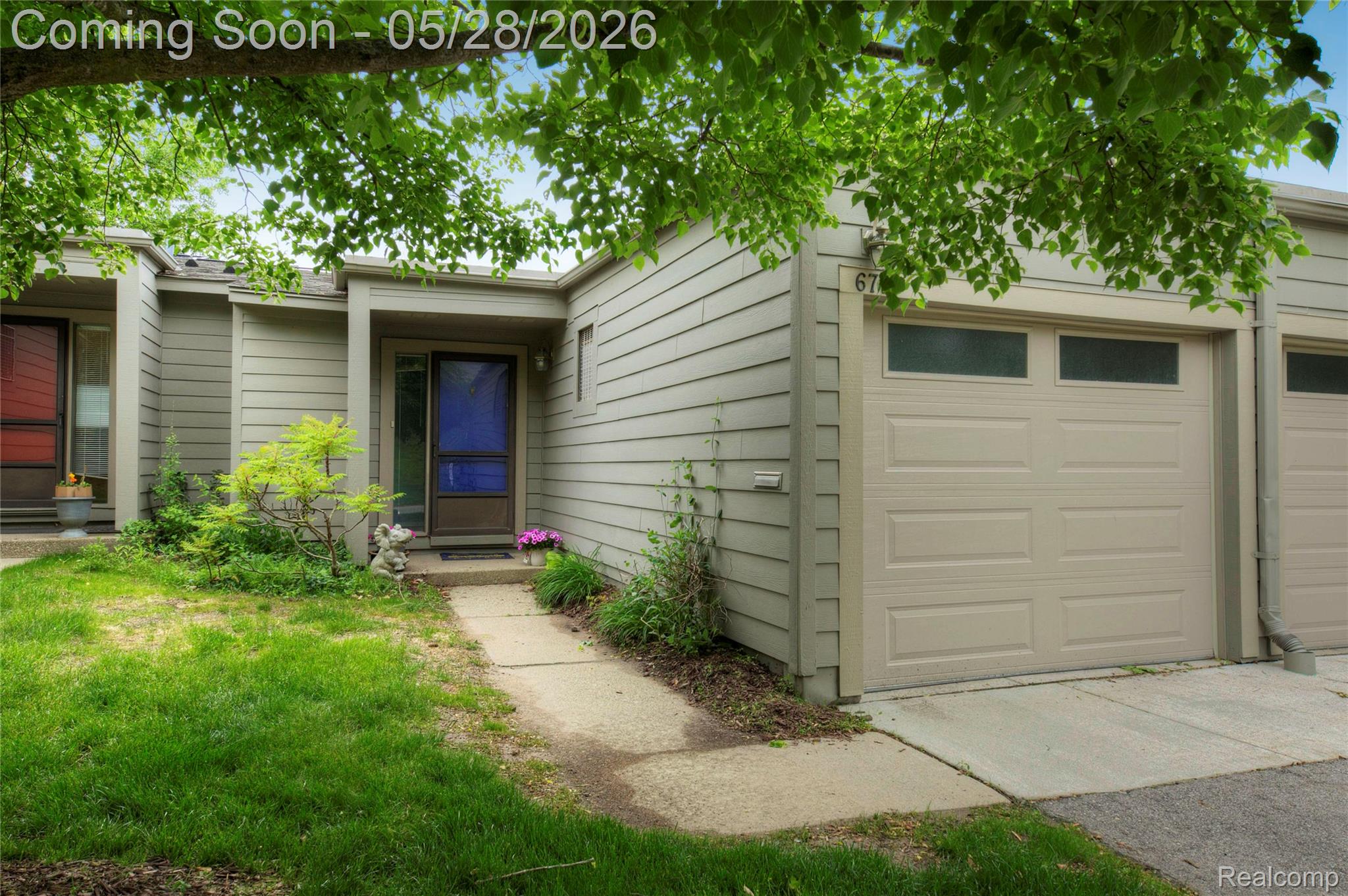 671 Watersedge Drive
