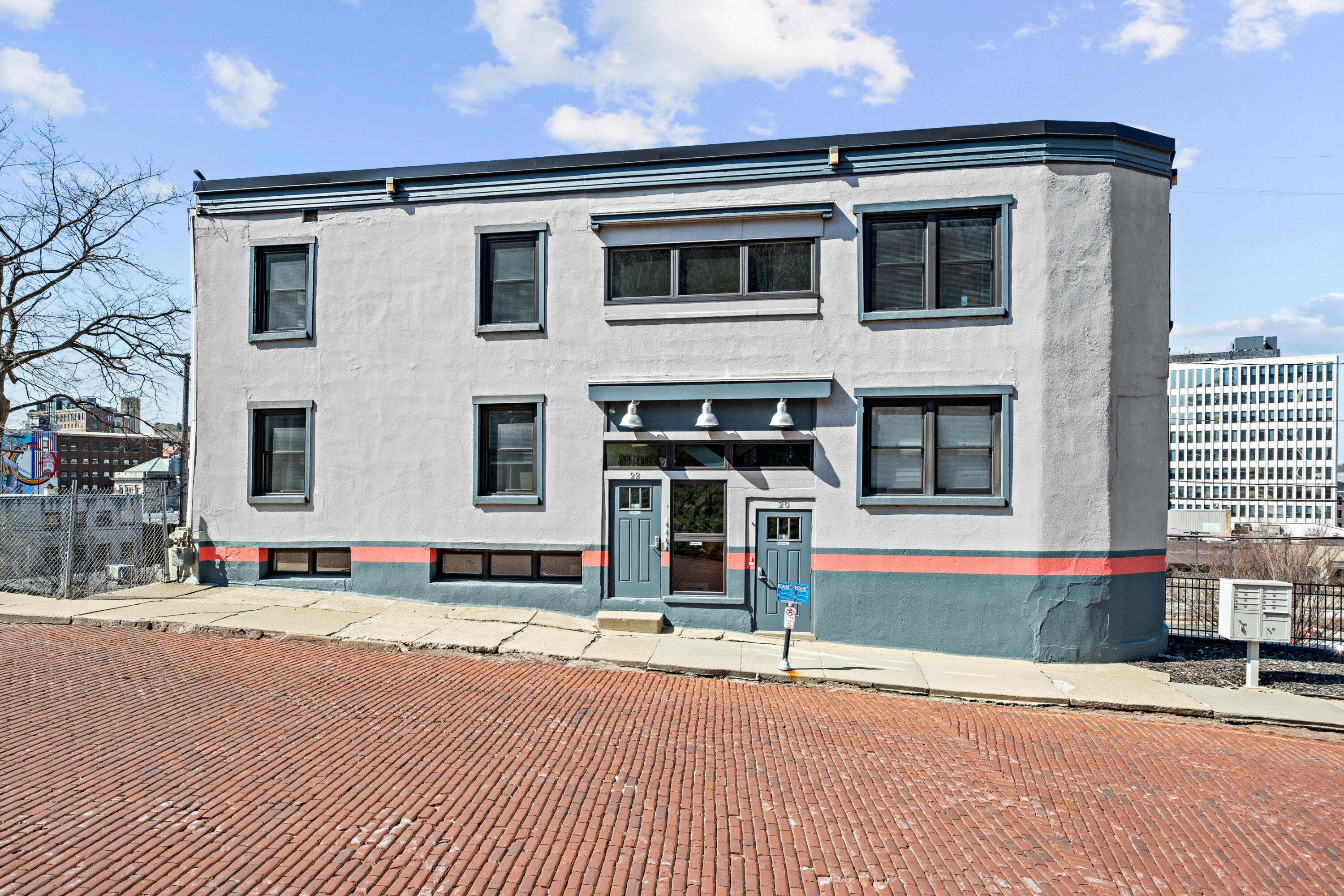 20 & 22 Crescent Street NE