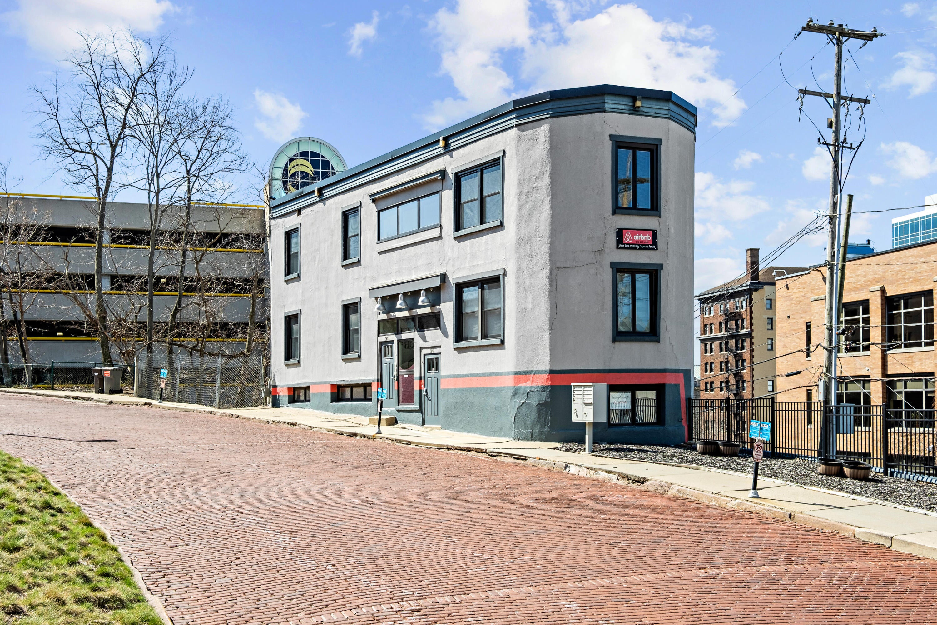 20 & 22 Crescent Street NE