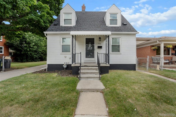 15332 NORMANDALE ST, DEARBORN, MI 48126 - Image aefeb67b4e5f6c626e6724fabd0c6547/1911652562