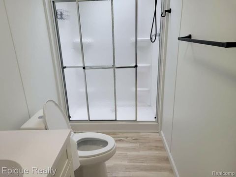 Tiny photo for 271 Lovell Court, Flushing City, MI 48433 (MLS # 20251060795)